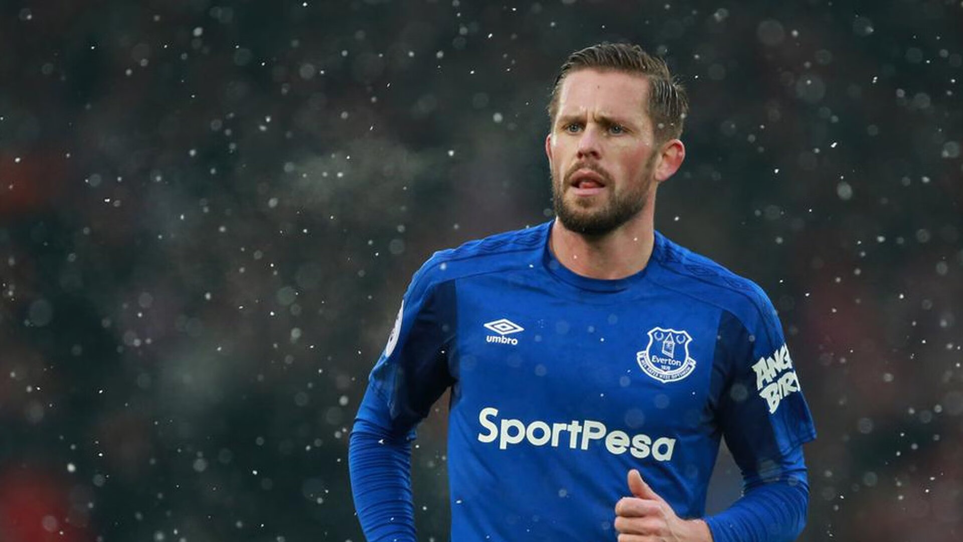 年度焦点之战!戈贝尔化身铁闸,一己之力冰封对手超级内线