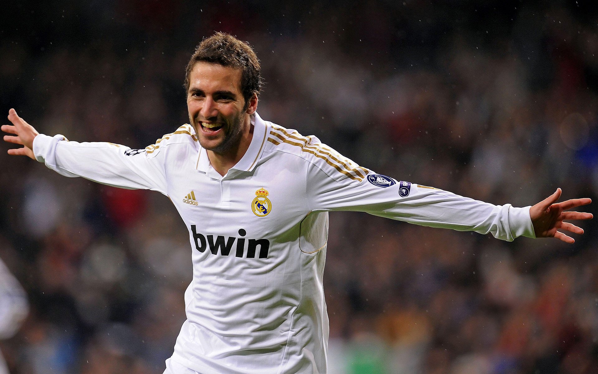 开云平台-美加墨世界杯之夜，当三笘薰化身铁闸，亚洲魔术师的另一面令人惊叹